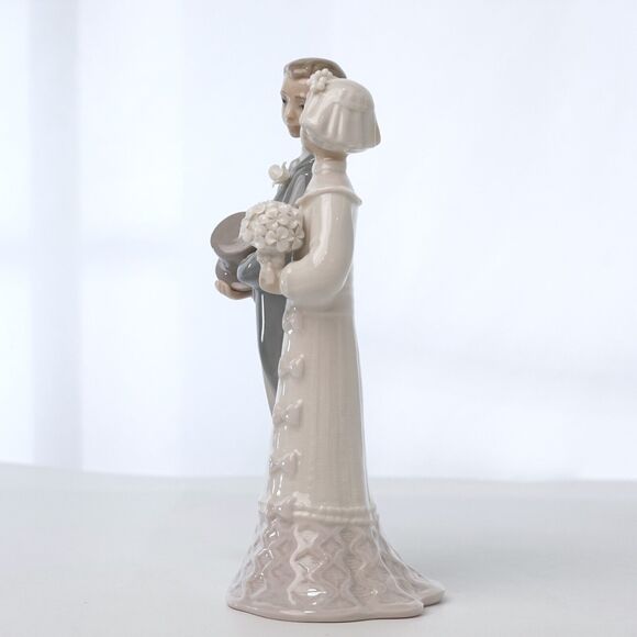 Vtg LLADRO 'BRIDE & GROOM' FIGURINE Handmade Porcelain Retired 4808 - Picture 3 of 16